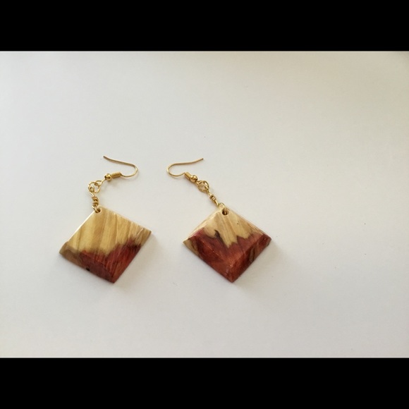 Ruby Flame, Diamond Shaped Elder Wood Earrings - Picture 2 of 2